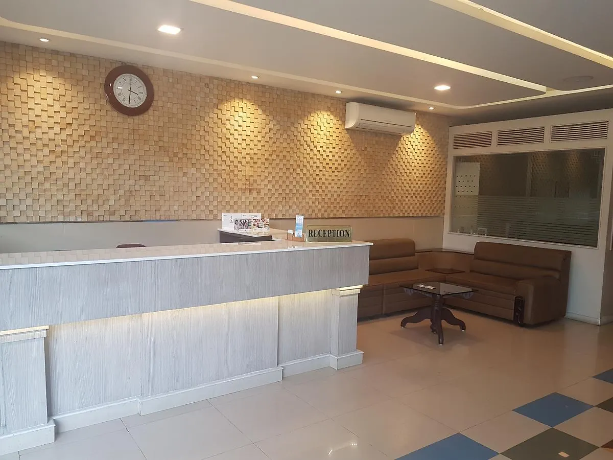 Hotel Pearl Residency Thrissur