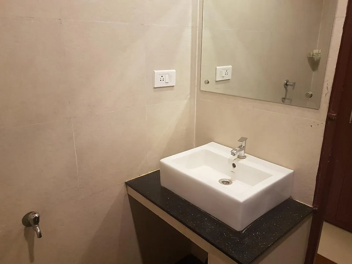 Hotel Pearl Residency Thrissur