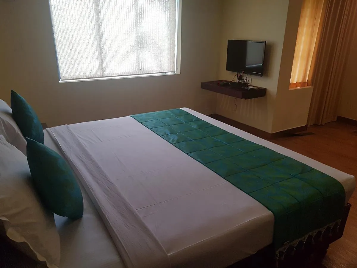 Hotel Pearl Residency Thrissur